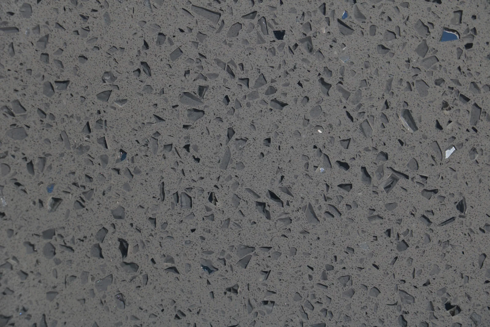 Mirror Grey quartz worktop colour sample